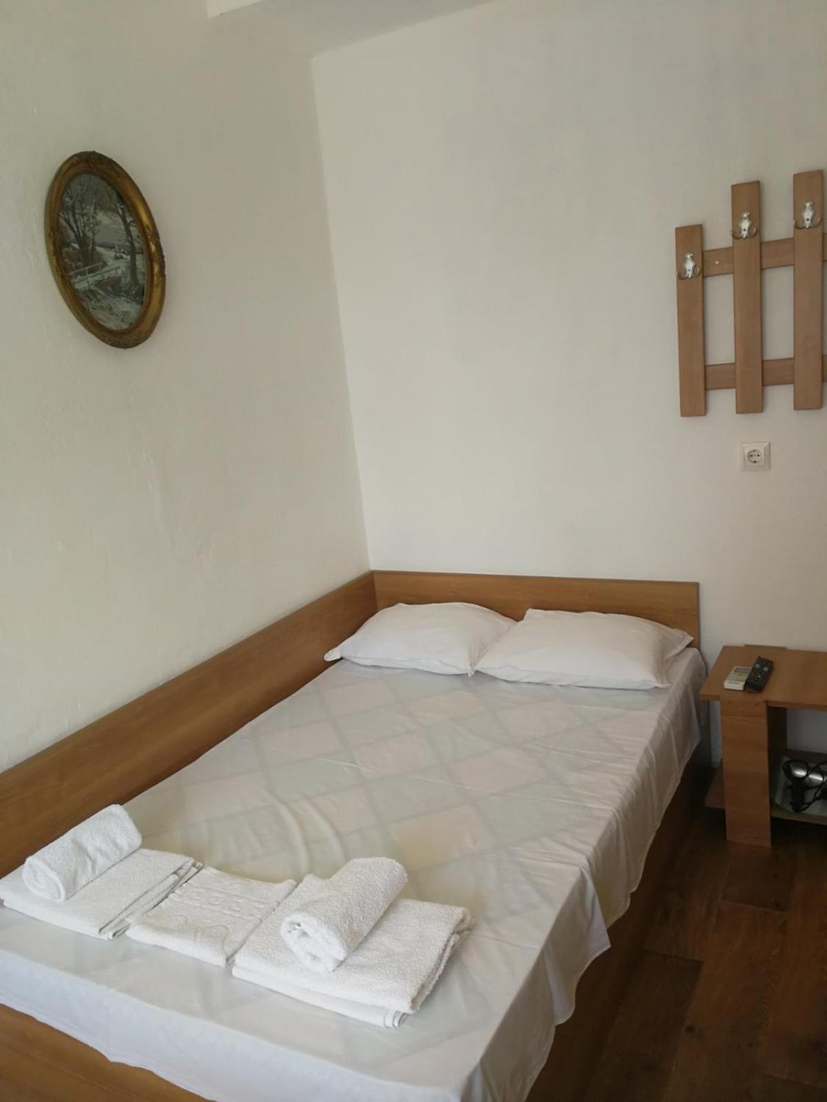 Hris Hotel Chernomorets Bilik gambar